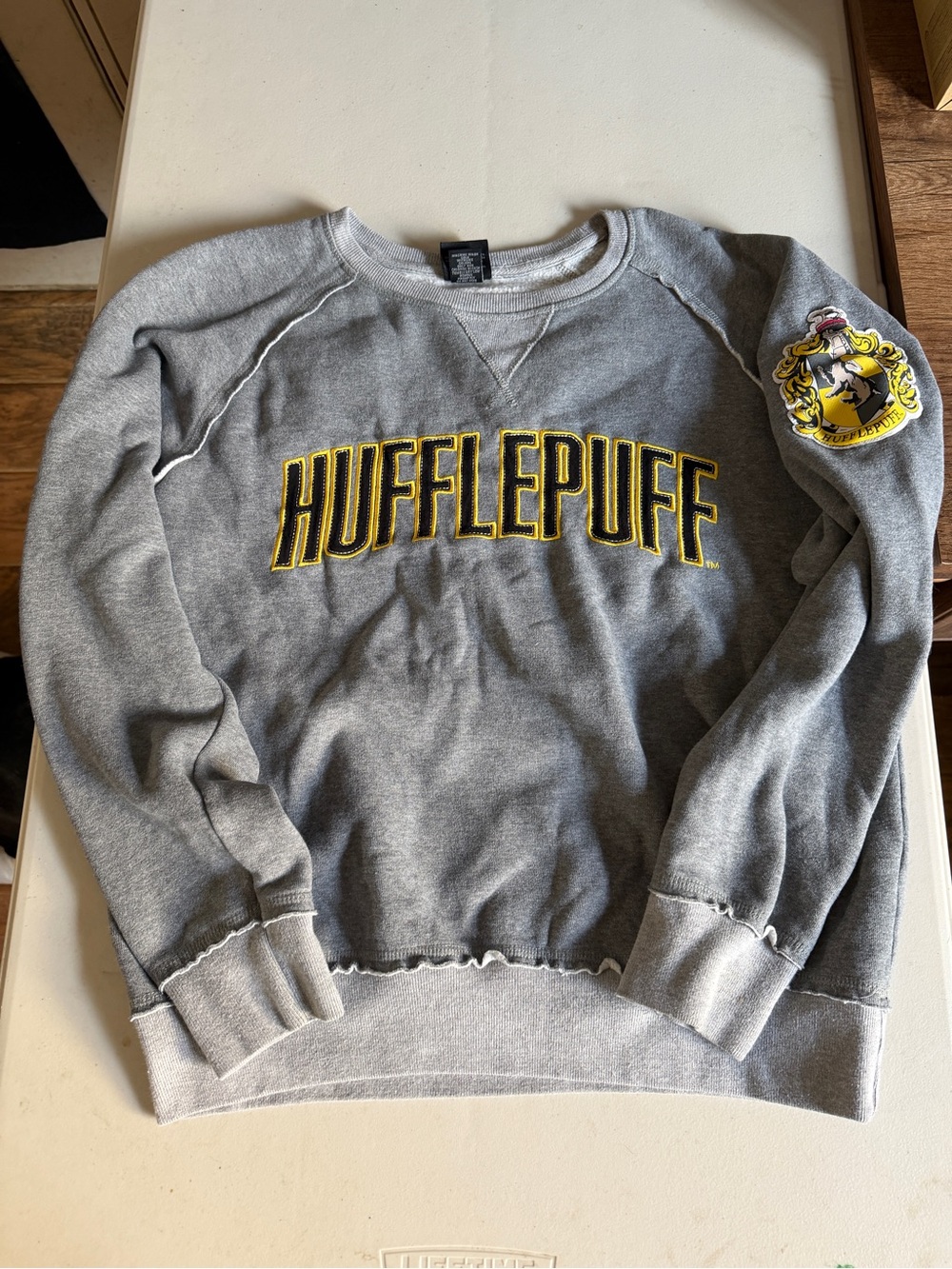 Universal Studios Hufflepuff Crewneck Harry Potter